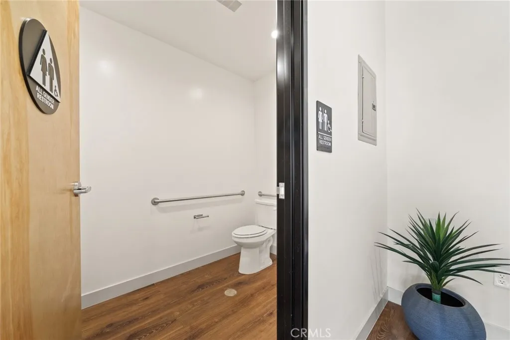 24809 Narbonne Avenue 104 home-pic-44